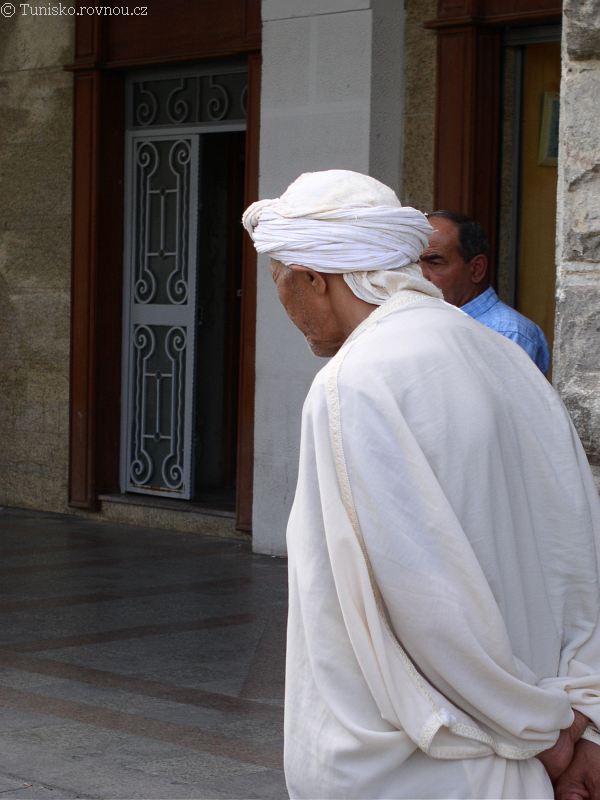 tunis stary pan.jpg