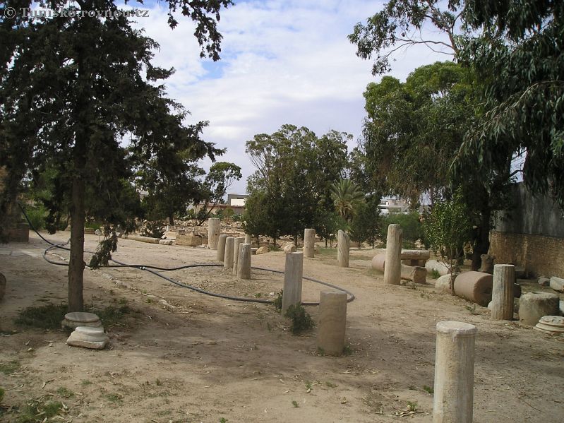 el jem 2.jpg
