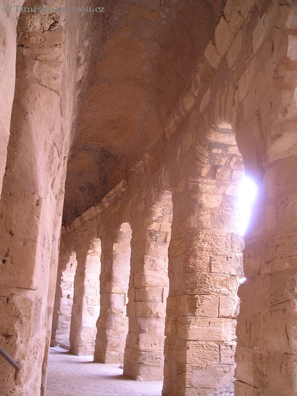 el jem 47.jpg