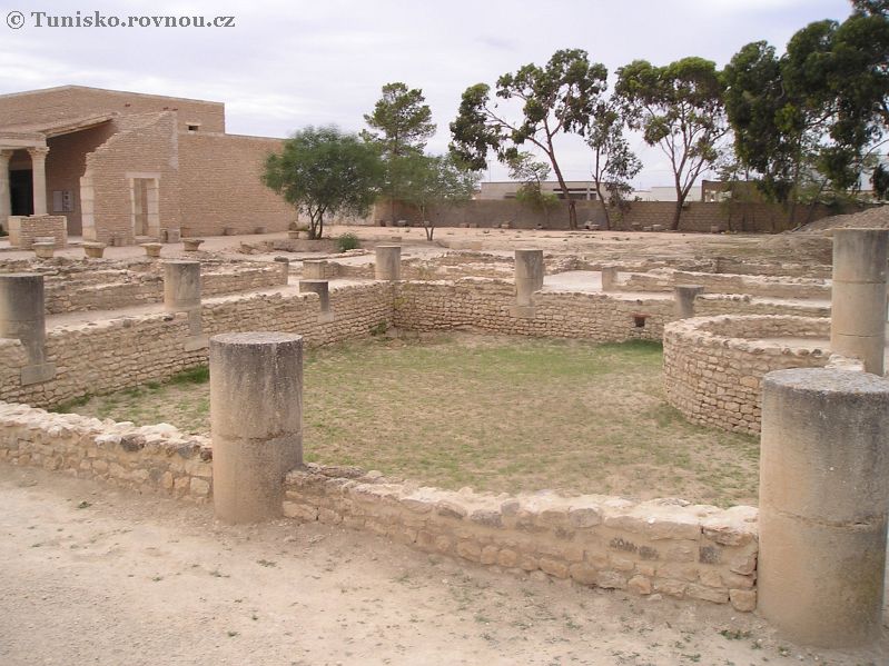 el jem 5.jpg