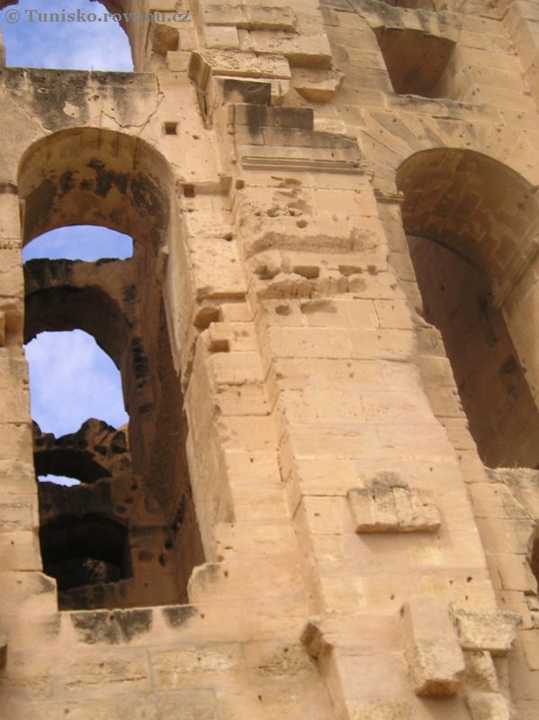 el jem 53.jpg