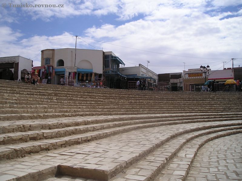 el jem 57.jpg